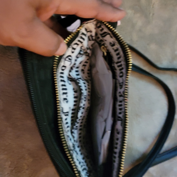 #29. NWT. Juicy Couture crossbody purse and wallet. - Picture 5 of 7